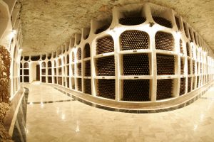 moldova wine cellar tour